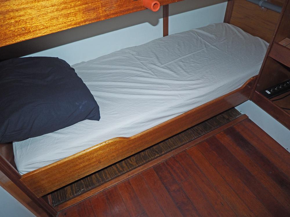 Cabin en avant, H&eacute;bergements